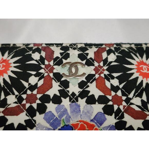 US Based Authentic Chanel Paris Dubai Medium Printed Canvas O Case Clutch - Picture 7 of 10
